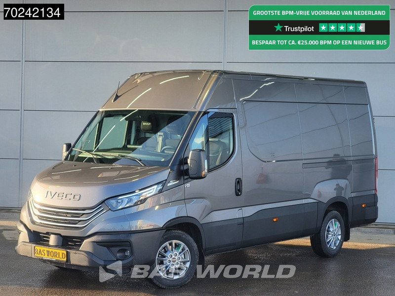 Iveco Daily 35S21 3.0L Automaat L2H2 210PK 2025-Model 3,5t Trekgewicht ACC LED Navi LM-Velgen Camera Euro6 L2 12m3 Airco - Fourgon utilitaire: photos 1 Iveco Daily 35S21 3.0L Automaat L2H2 210PK 2025-Model 3,5t Trekgewicht ACC LED Navi LM-Velgen Camera Euro6 L2 12m3 Airco - Fourgon utilitaire: photos 1