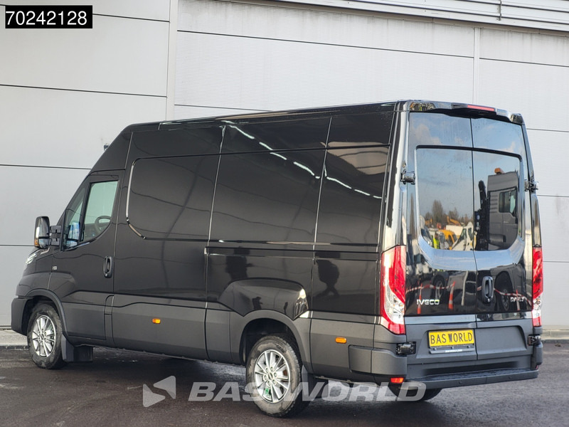 Iveco Daily 35S21 3.0L Automaat L2H2 210PK 2025-Model 3,5t Trekgewicht ACC LED Navi LM-Velgen Camera Euro6 L2 12m3 Airco - Fourgon utilitaire: photos 2 Iveco Daily 35S21 3.0L Automaat L2H2 210PK 2025-Model 3,5t Trekgewicht ACC LED Navi LM-Velgen Camera Euro6 L2 12m3 Airco - Fourgon utilitaire: photos 2