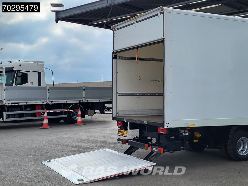 Iveco Daily 70C18 3.0L Automaat Laadklep 7tons 6meter Bakwagen Luchtvering Airco Cruise Meubelbak Koffer 36m3 Airco Cruise control - Fourgon grand volume: photos 3 Iveco Daily 70C18 3.0L Automaat Laadklep 7tons 6meter Bakwagen Luchtvering Airco Cruise Meubelbak Koffer 36m3 Airco Cruise control - Fourgon grand volume: photos 3