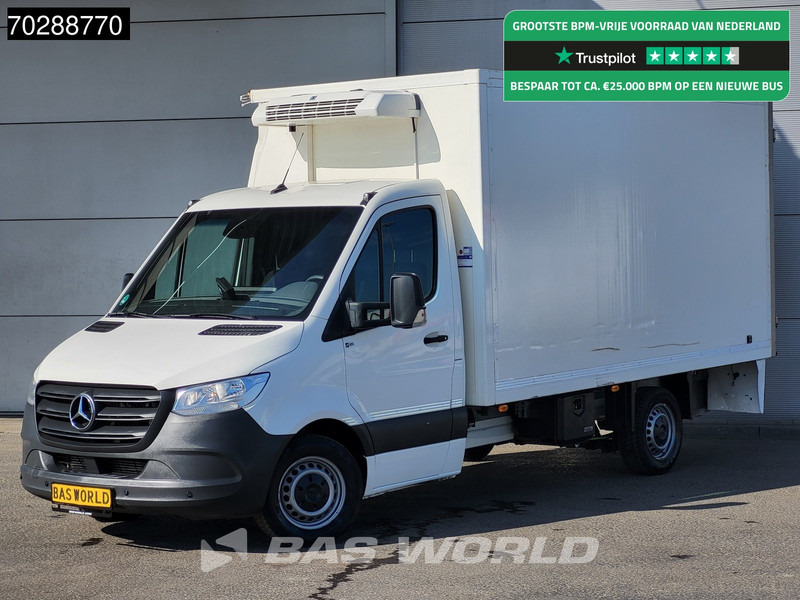Mercedes-Benz Sprinter 314 CDI Schade! Koelwagen Automaat Thermo King V-200 MAX Airco Euro6 Kühl Kühler Koel Koeler Kühlwagen 17m3 Airco - Utilitaire frigorifique: photos 1 Mercedes-Benz Sprinter 314 CDI Schade! Koelwagen Automaat Thermo King V-200 MAX Airco Euro6 Kühl Kühler Koel Koeler Kühlwagen 17m3 Airco - Utilitaire frigorifique: photos 1