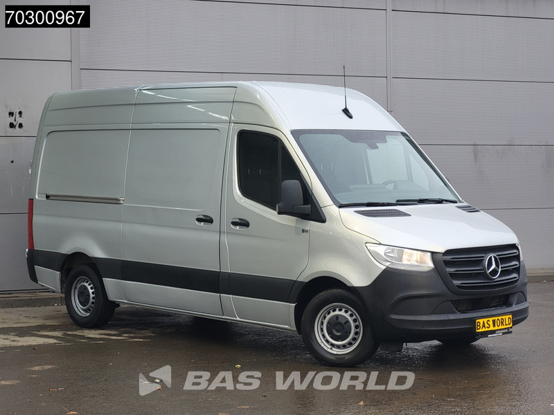Mercedes-Benz Sprinter 315 CDI Automaat L2H2 150PK Airco Camera Parkeersensoren MBUX CarPlay Euro6 L2 Airco - Fourgonnette: photos 3 Mercedes-Benz Sprinter 315 CDI Automaat L2H2 150PK Airco Camera Parkeersensoren MBUX CarPlay Euro6 L2 Airco - Fourgonnette: photos 3