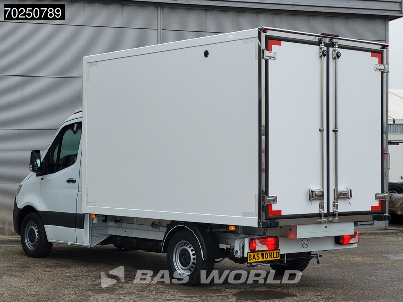 Mercedes-Benz Sprinter 315 CDI Koelwagen 2025model Thermo King V-300max 230V stekker Bakwagen Koel Kühlwagen 13m3 Airco Cruise control - Utilitaire frigorifique: photos 2 Mercedes-Benz Sprinter 315 CDI Koelwagen 2025model Thermo King V-300max 230V stekker Bakwagen Koel Kühlwagen 13m3 Airco Cruise control - Utilitaire frigorifique: photos 2