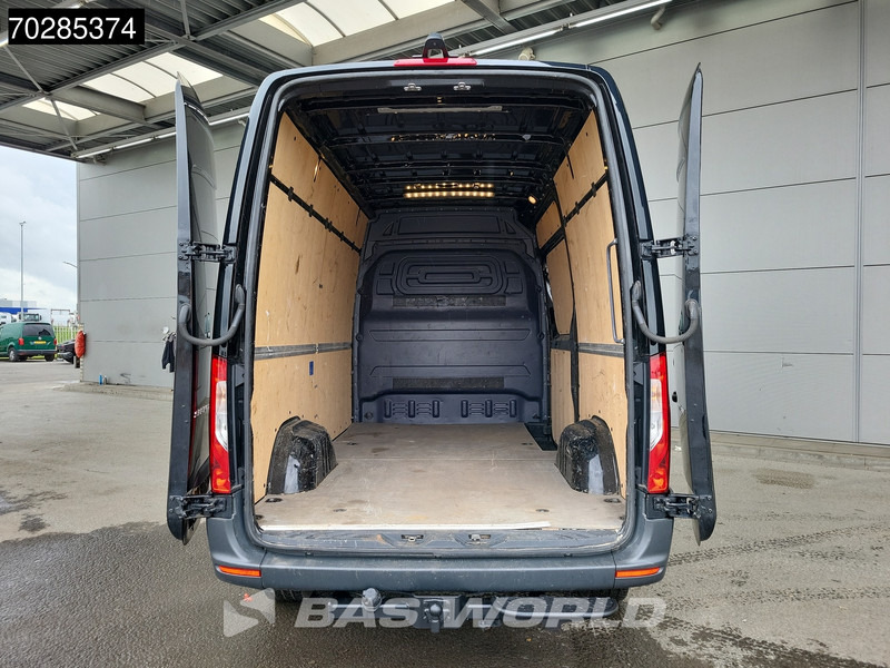 Mercedes-Benz Sprinter 317 CDI Automaat 3,5t Trekhaak L2H2 170PK Airco Camera MBUX Euro6 L2 12m3 Airco Trekhaak - Fourgon utilitaire: photos 3 Mercedes-Benz Sprinter 317 CDI Automaat 3,5t Trekhaak L2H2 170PK Airco Camera MBUX Euro6 L2 12m3 Airco Trekhaak - Fourgon utilitaire: photos 3