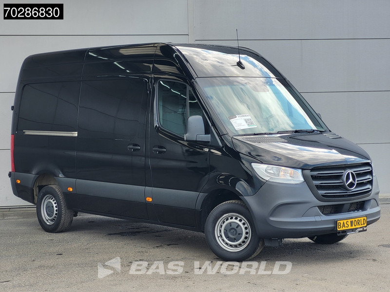 Mercedes-Benz Sprinter 317 CDI Automaat 3,5t Trekhaak L2H2 170PK Airco Camera MBUX Euro6 L2 12m3 Airco Trekhaak - Fourgon utilitaire: photos 5 Mercedes-Benz Sprinter 317 CDI Automaat 3,5t Trekhaak L2H2 170PK Airco Camera MBUX Euro6 L2 12m3 Airco Trekhaak - Fourgon utilitaire: photos 5