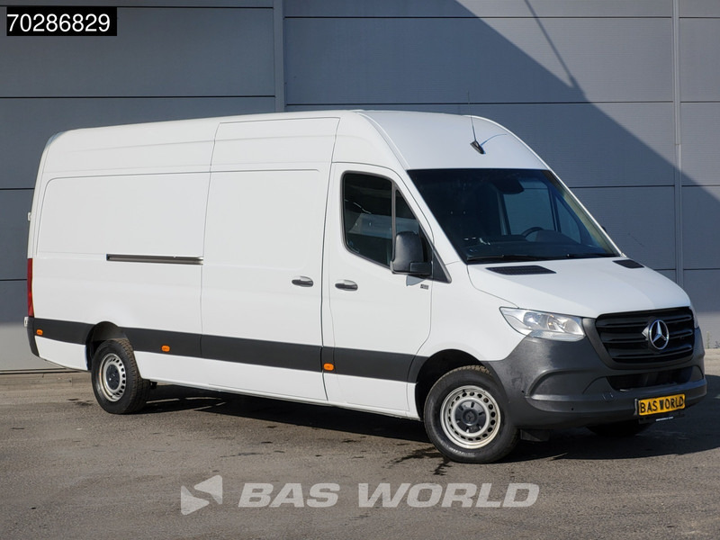 Mercedes-Benz Sprinter 317 CDI Automaat L3H2 3500KG Trekhaak 170PK Airco Camera Parkeersensoren MBUX CarPlay Euro6 L3 16m3 Airco Trekhaak - Fourgon utilitaire: photos 5 Mercedes-Benz Sprinter 317 CDI Automaat L3H2 3500KG Trekhaak 170PK Airco Camera Parkeersensoren MBUX CarPlay Euro6 L3 16m3 Airco Trekhaak - Fourgon utilitaire: photos 5