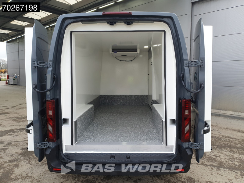 Renault Master 130pk Koelwagen Vriezer -18 Carrier Xarios 200 230V stekker LED Camera Parkeersensoren Airco Cruise Vries Koeler Kühlwagen Kühler Frig - Utilitaire frigorifique: photos 5 Renault Master 130pk Koelwagen Vriezer -18 Carrier Xarios 200 230V stekker LED Camera Parkeersensoren Airco Cruise Vries Koeler Kühlwagen Kühler Frig - Utilitaire frigorifique: photos 5
