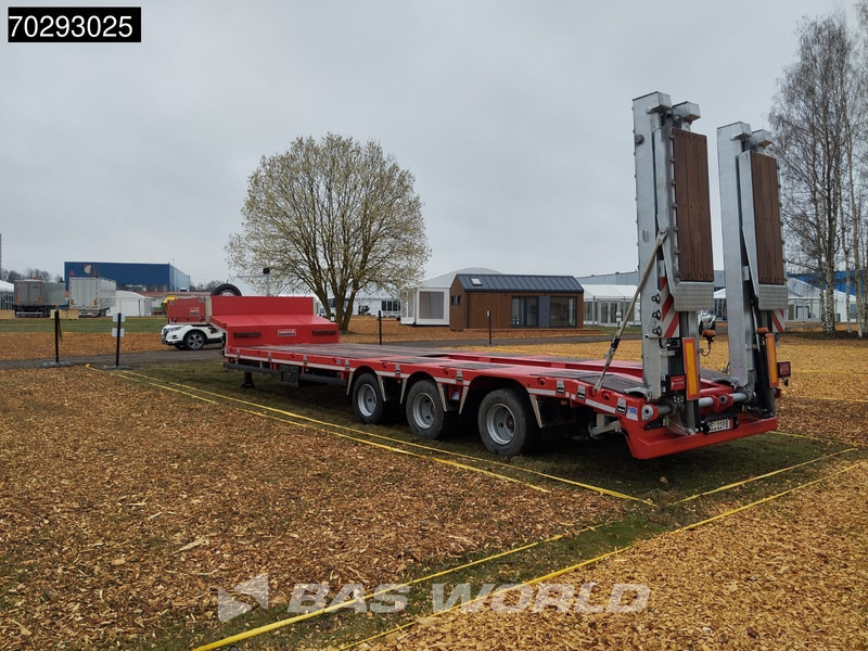 Langendorf ST-3 3 axles Lift+Steering Axle RAMPS SAF - Semi-remorque surbaissé: photos 2 Langendorf ST-3 3 axles Lift+Steering Axle RAMPS SAF - Semi-remorque surbaissé: photos 2