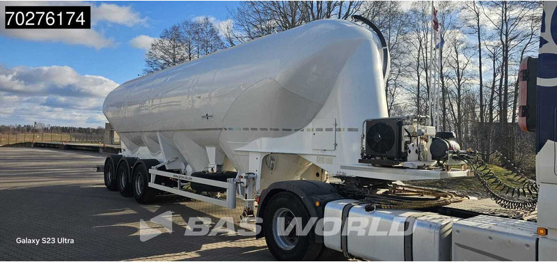 SPITZER SF2755/4P 3 axles 55m3 Liftachse - Semi-remorque citerne: photos 3 SPITZER SF2755/4P 3 axles 55m3 Liftachse - Semi-remorque citerne: photos 3