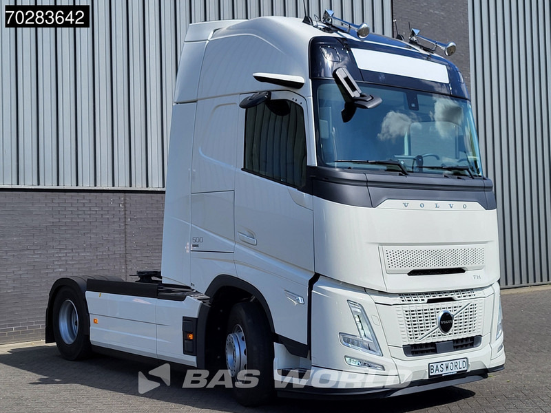 Volvo FH 500 4X2 NEW! Aero XL TC Retarder I-Parkcool 2x Tanks ACC - Tracteur routier: photos 3 Volvo FH 500 4X2 NEW! Aero XL TC Retarder I-Parkcool 2x Tanks ACC - Tracteur routier: photos 3