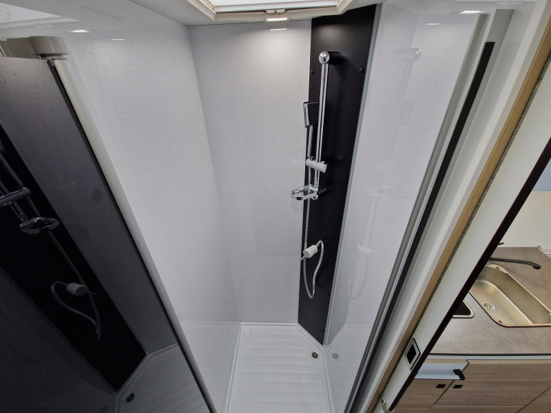 Chausson 640 First Line Ford - Camping-car profilé: photos 4 Chausson 640 First Line Ford - Camping-car profilé: photos 4