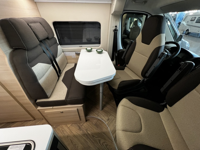 Chausson V594S First Line - Fourgon aménagé: photos 3 Chausson V594S First Line - Fourgon aménagé: photos 3