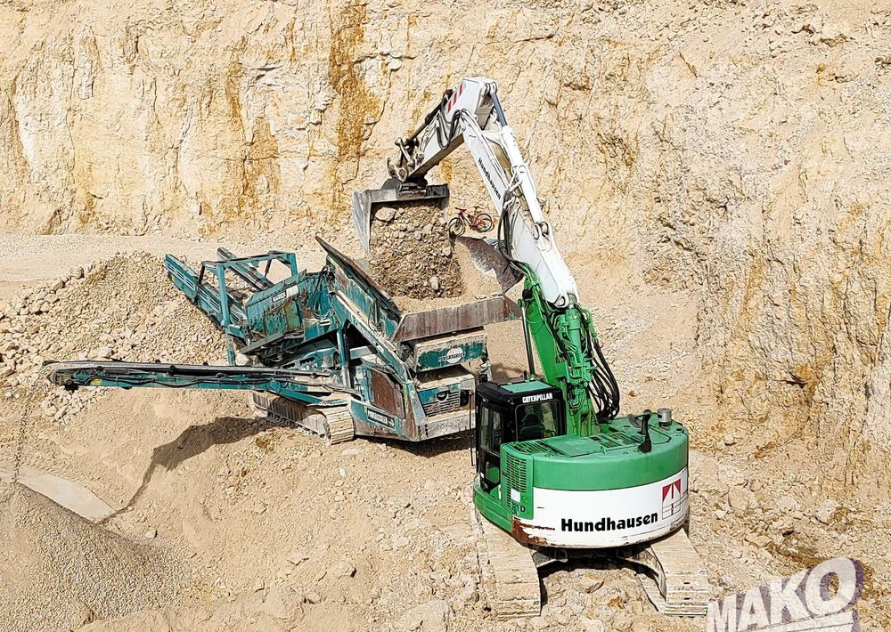 Caterpillar 321D - Pelle sur chenille: photos 3 Caterpillar 321D - Pelle sur chenille: photos 3
