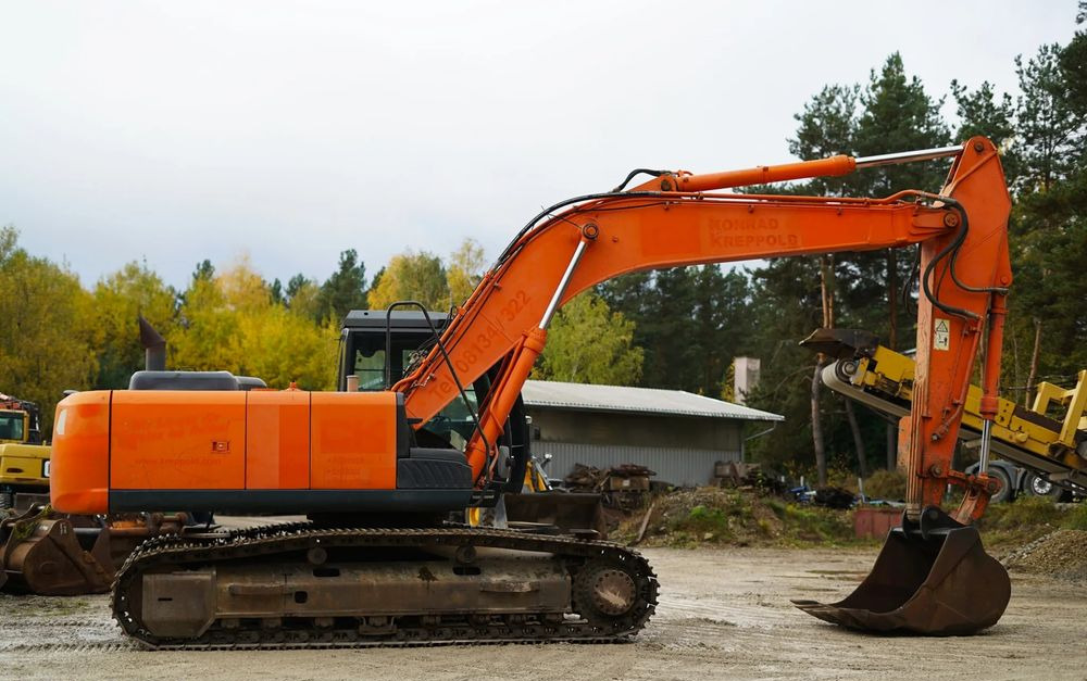 Hitachi ZX290LCN-5B - Pelle sur chenille: photos 3 Hitachi ZX290LCN-5B - Pelle sur chenille: photos 3