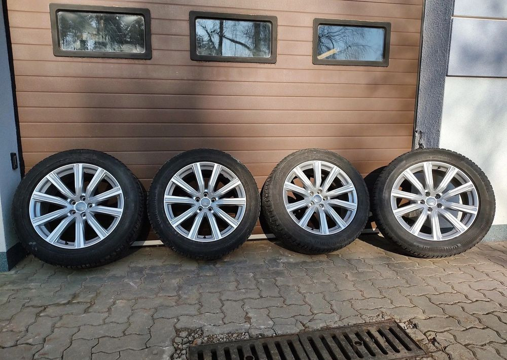 Koła felgi aluminiowe Audi Q8 SQ8 z oponami zimowymi Continental WinterContact TS850P 265/50 R20 H XL - Roue complète pour Voiture: photos 1 Koła felgi aluminiowe Audi Q8 SQ8 z oponami zimowymi Continental WinterContact TS850P 265/50 R20 H XL - Roue complète pour Voiture: photos 1