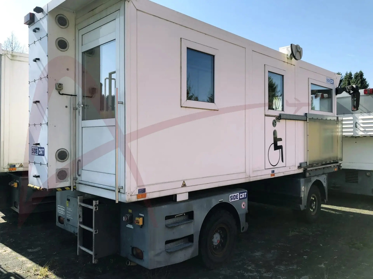 BULMOR SIDECAT XL 7.5 - Ambulift: photos 1 BULMOR SIDECAT XL 7.5 - Ambulift: photos 1