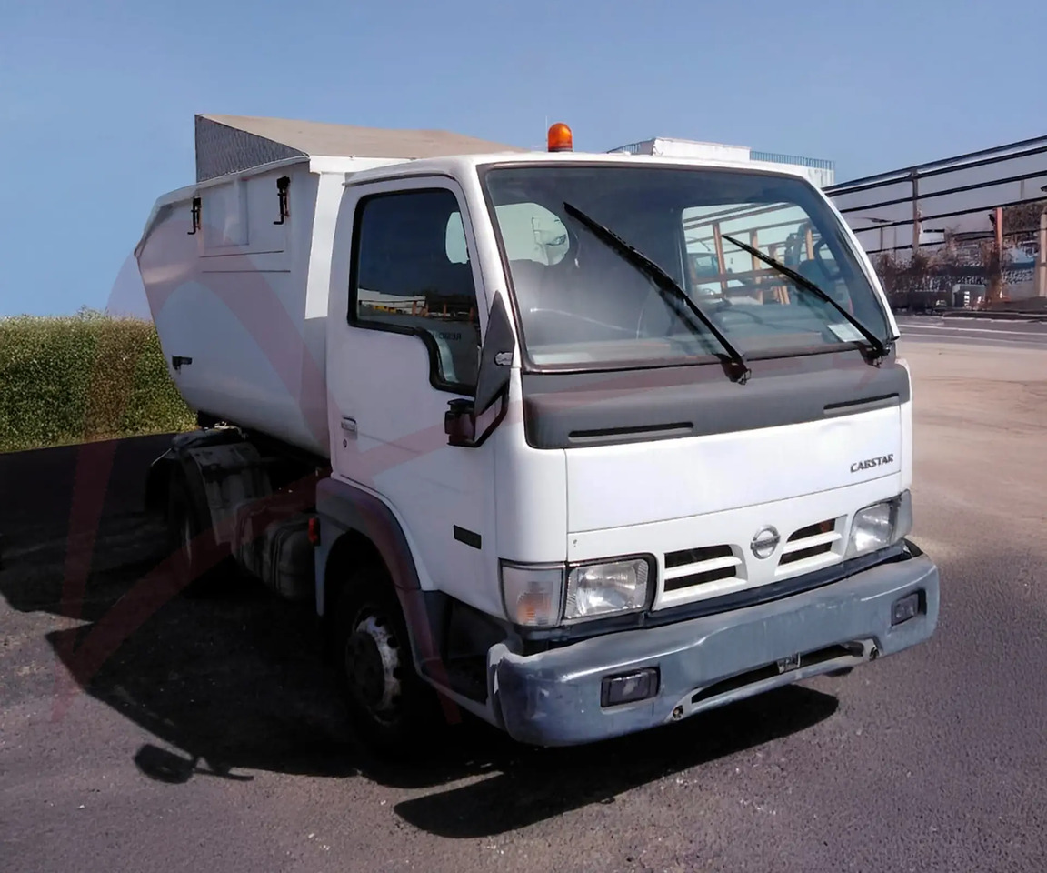 NISSAN CABSTAR.E - Camion: photos 1 NISSAN CABSTAR.E - Camion: photos 1
