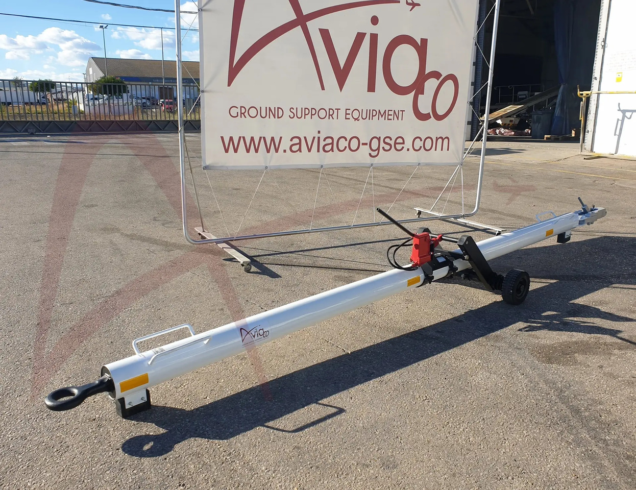 FLADUNG B737 - Équipement aéroportuaire: photos 1 FLADUNG B737 - Équipement aéroportuaire: photos 1