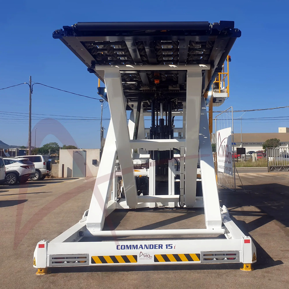 JBT AEROTECH COMMANDER 15iS - Chargeur de fret: photos 4 JBT AEROTECH COMMANDER 15iS - Chargeur de fret: photos 4