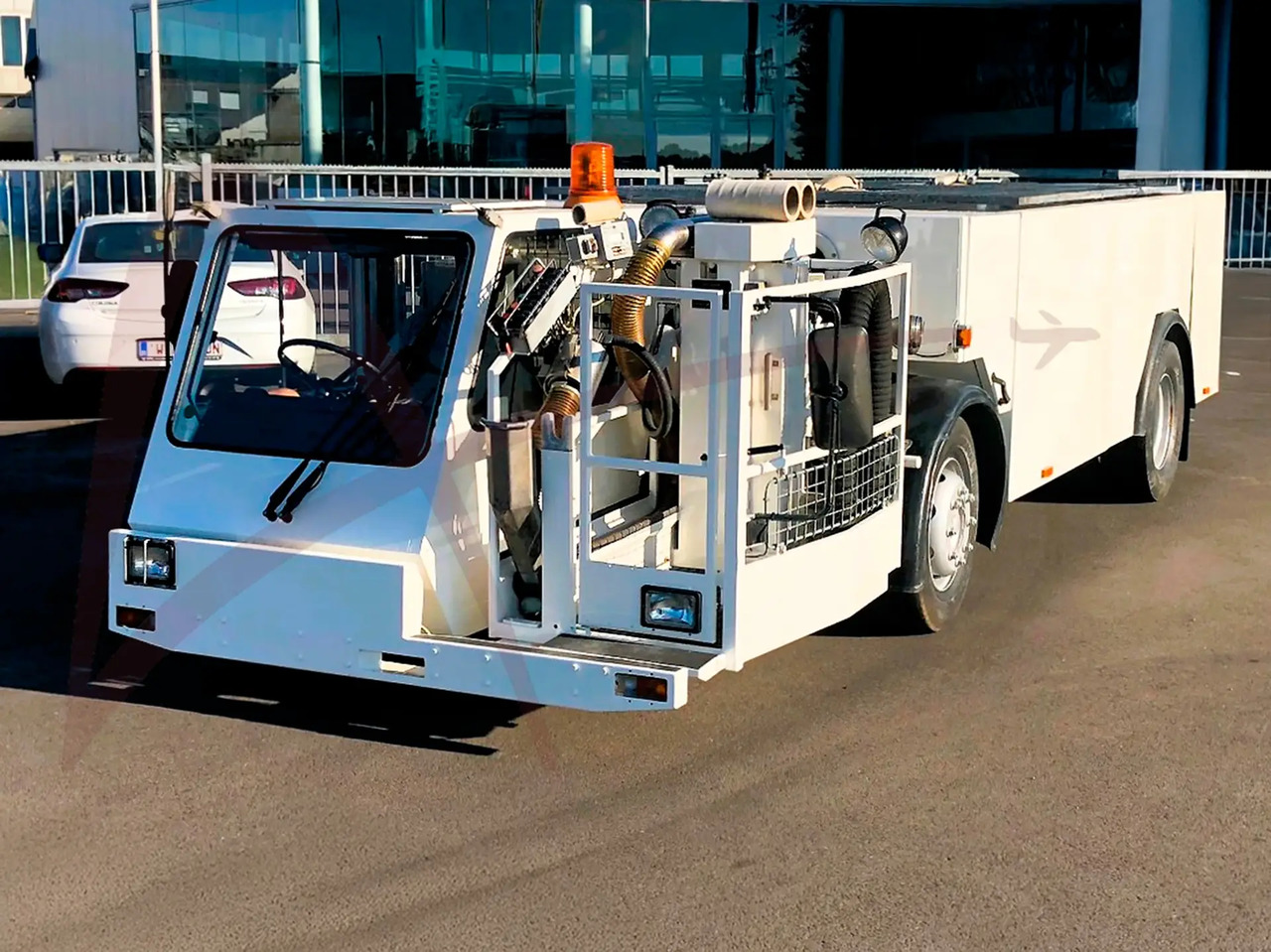 VESTERGAARD TSU-F - Véhicule vide-toilettes: photos 1 VESTERGAARD TSU-F - Véhicule vide-toilettes: photos 1