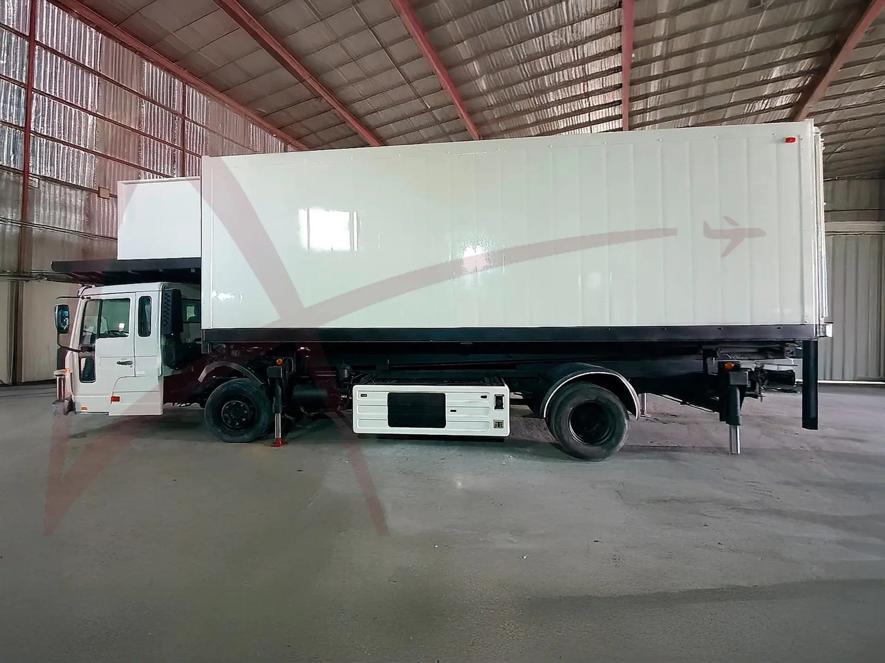 VOLVO AEROLIFT-B-VO/FL616H - Camion de catering: photos 1 VOLVO AEROLIFT-B-VO/FL616H - Camion de catering: photos 1