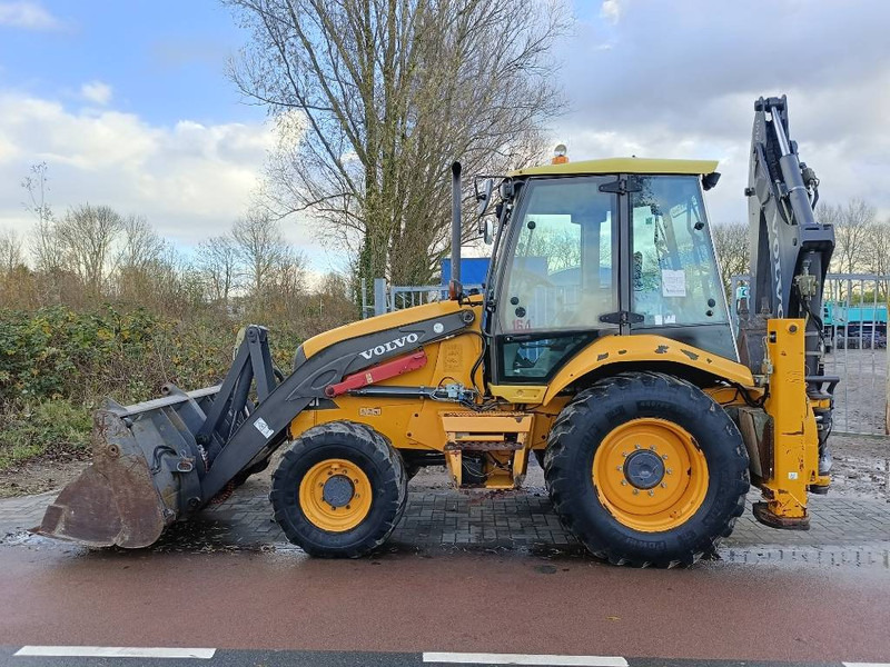 Volvo BL 61 + graaflaad combinatie backhoe loader lader - Tractopelle: photos 1 Volvo BL 61 + graaflaad combinatie backhoe loader lader - Tractopelle: photos 1