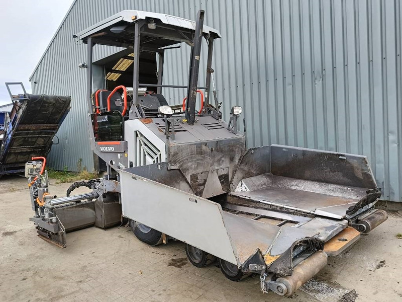 Volvo P 2870 D paver finisher asfaltmachine 2020 - Finisseur: photos 5 Volvo P 2870 D paver finisher asfaltmachine 2020 - Finisseur: photos 5