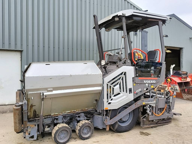Volvo P 2870 D paver finisher asfaltmachine 2020 - Finisseur: photos 1 Volvo P 2870 D paver finisher asfaltmachine 2020 - Finisseur: photos 1