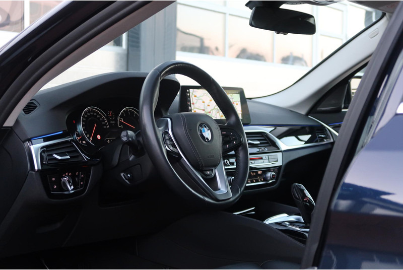 BMW 5 Serie 520i Corporate High Executive SCHUIFDAK/ NAPPA-LEDER/ ACC/ HEAD-UP/ H&K / ETC. - Berline: photos 2 BMW 5 Serie 520i Corporate High Executive SCHUIFDAK/ NAPPA-LEDER/ ACC/ HEAD-UP/ H&K / ETC. - Berline: photos 2