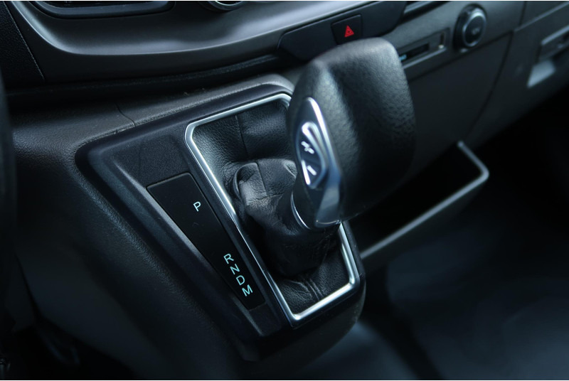 Ford Transit 330 2.0 TDCI L3H2 DC AUT/ CAMERA/ ACC/ AIRCO/ TREKHAAK - Fourgonnette, Utilitaire double cabine: photos 4 Ford Transit 330 2.0 TDCI L3H2 DC AUT/ CAMERA/ ACC/ AIRCO/ TREKHAAK - Fourgonnette, Utilitaire double cabine: photos 4