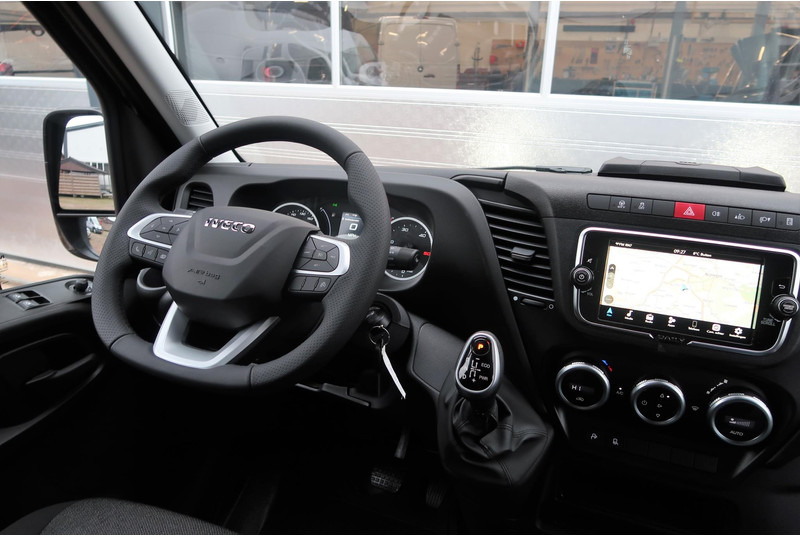 Iveco Daily 35S18HV 3.0 L2H2 BPM VRIJ/ AUT/ 2X SCHUIFDEUR/ CAMERA/ LED/ CRUISE/ CLIMA/ NAVI/ - Fourgon utilitaire: photos 5 Iveco Daily 35S18HV 3.0 L2H2 BPM VRIJ/ AUT/ 2X SCHUIFDEUR/ CAMERA/ LED/ CRUISE/ CLIMA/ NAVI/ - Fourgon utilitaire: photos 5