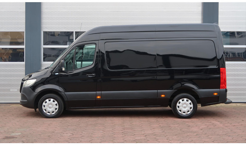 Fourgon utilitaire Mercedes-Benz Sprinter 317 CDI L2H2 AUT/ 3.5T/ CAMERA/ MBUX/ CRUISE/ AIRCO: photos 9