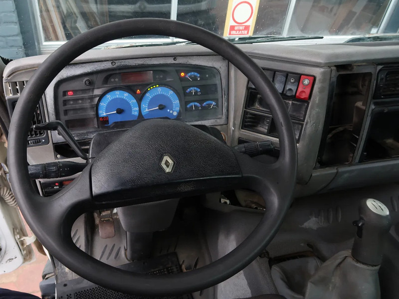 Renault Kerax 370 8X4/ MIXER/ BARYVAL 9 M3/ CRUISE CONTROL/ - Camion malaxeur: photos 2 Renault Kerax 370 8X4/ MIXER/ BARYVAL 9 M3/ CRUISE CONTROL/ - Camion malaxeur: photos 2