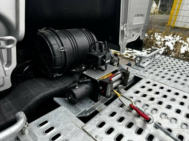 MAN TGL 12.250 BL Autotransporter FVG... - Remorqueuse: photos 5 MAN TGL 12.250 BL Autotransporter FVG... - Remorqueuse: photos 5