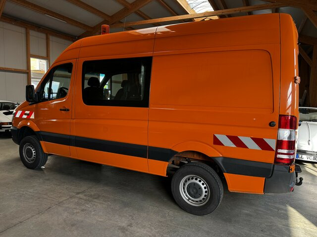 MERCEDES-BENZ Sprinter 316 CDI 4x4 Allrad L2H2 1. Hand!... - Fourgon utilitaire: photos 2 MERCEDES-BENZ Sprinter 316 CDI 4x4 Allrad L2H2 1. Hand!... - Fourgon utilitaire: photos 2