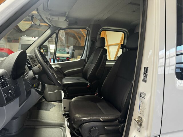 MERCEDES-BENZ Sprinter 316 CDI Doka 4x4 Allrad Plane - Utilitaire rideaux coulissants (PLSC), Utilitaire double cabine: photos 4 MERCEDES-BENZ Sprinter 316 CDI Doka 4x4 Allrad Plane - Utilitaire rideaux coulissants (PLSC), Utilitaire double cabine: photos 4