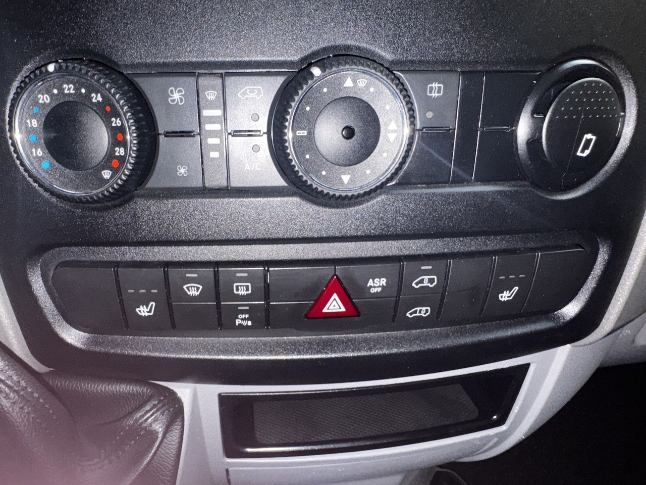 Fourgon utilitaire Mercedes-Benz Sprinter 319 CDI 4x4 3.0 V6 Untersetzung 1a!: photos 29