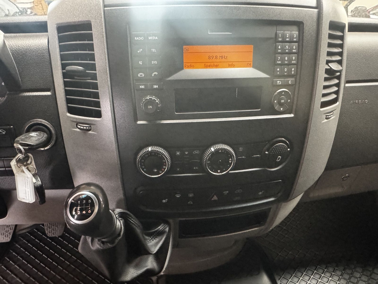 Fourgon utilitaire Mercedes-Benz Sprinter 319 CDI 4x4 3.0 V6 Untersetzung 1a!: photos 30