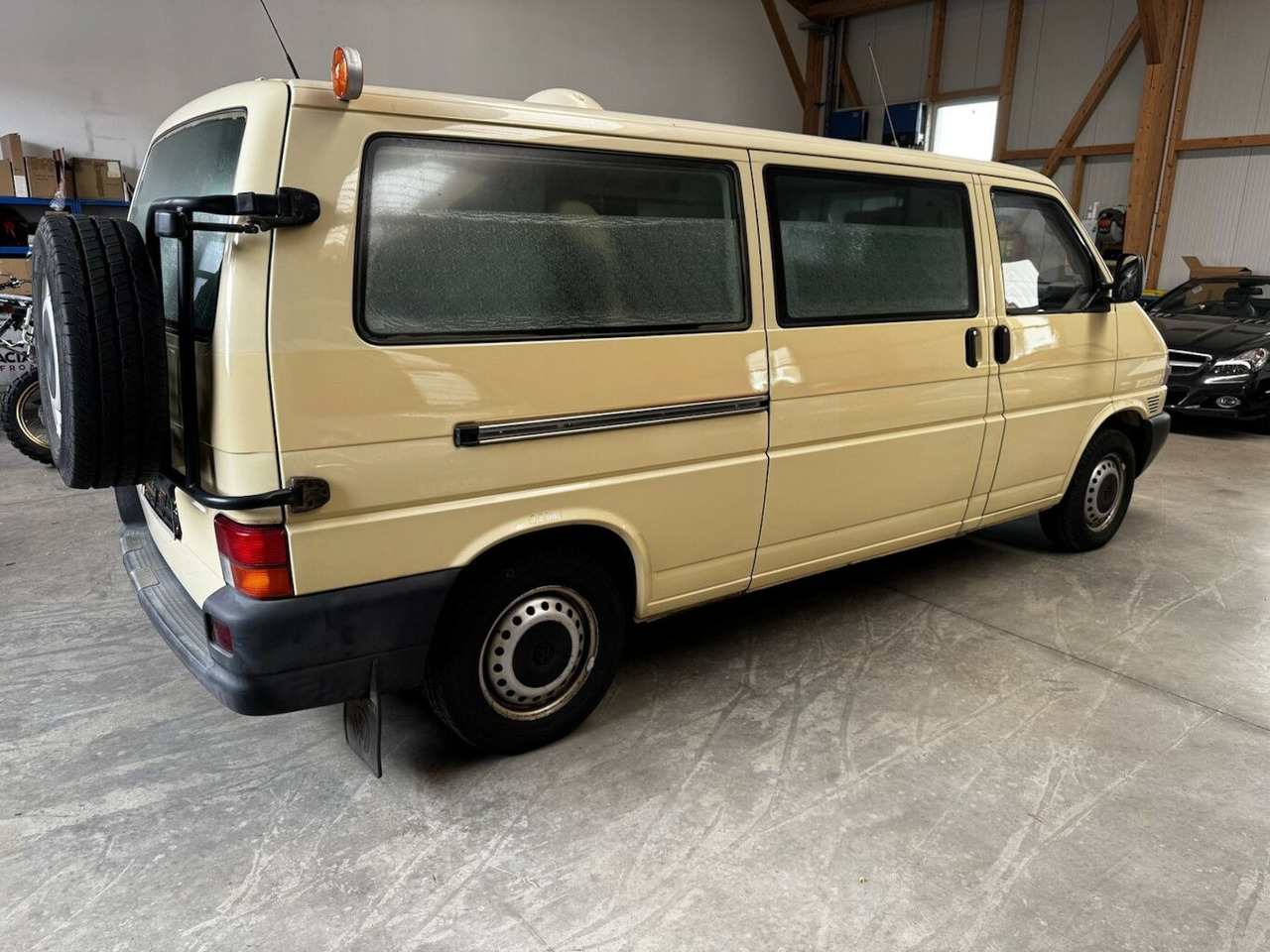 Volkswagen T4 2.5 TDI Syncro 4x4 lang 1. Hand! - Transport de personnes: photos 5 Volkswagen T4 2.5 TDI Syncro 4x4 lang 1. Hand! - Transport de personnes: photos 5