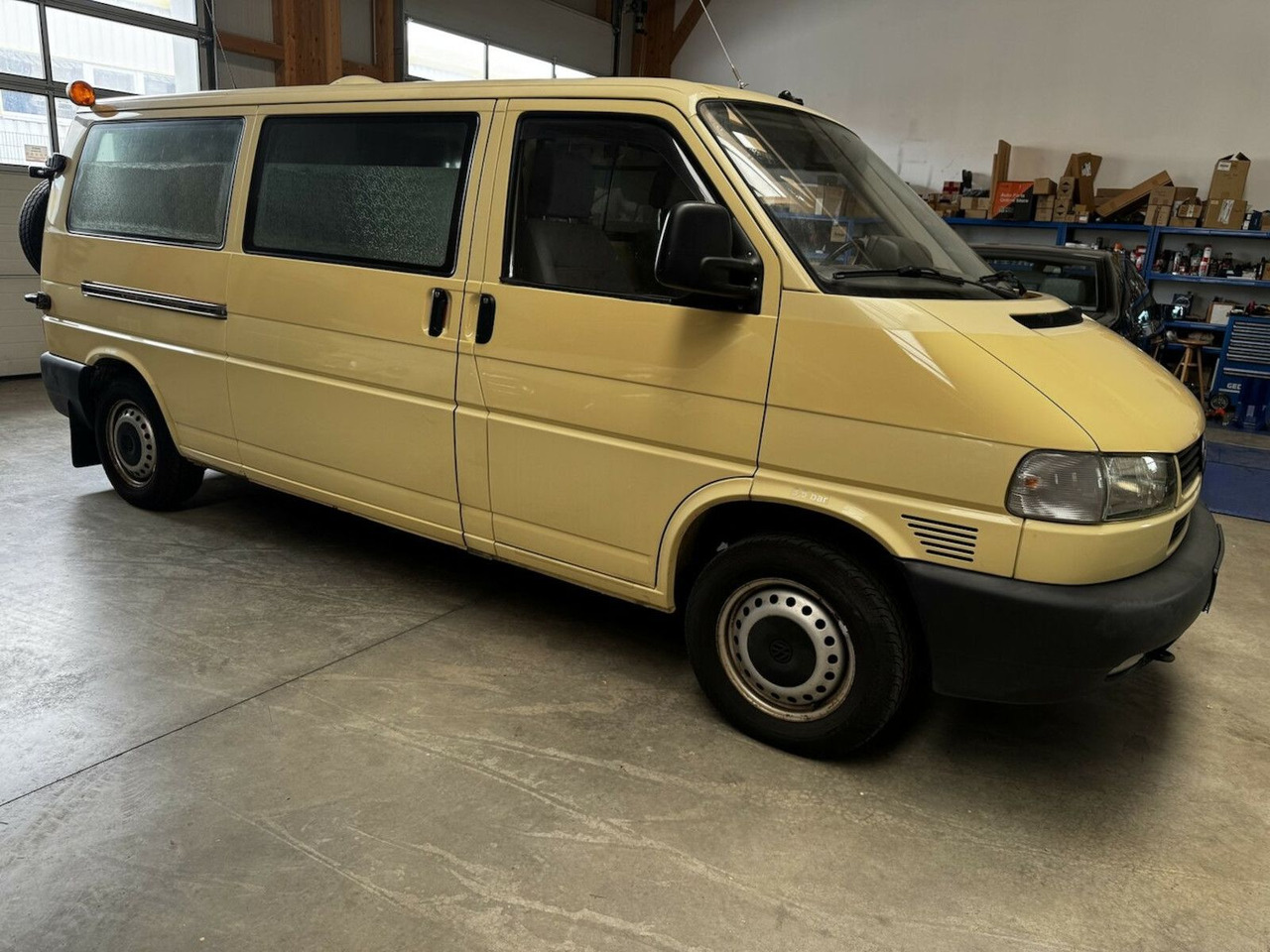 Volkswagen T4 2.5 TDI Syncro 4x4 lang 1. Hand! - Transport de personnes: photos 4 Volkswagen T4 2.5 TDI Syncro 4x4 lang 1. Hand! - Transport de personnes: photos 4
