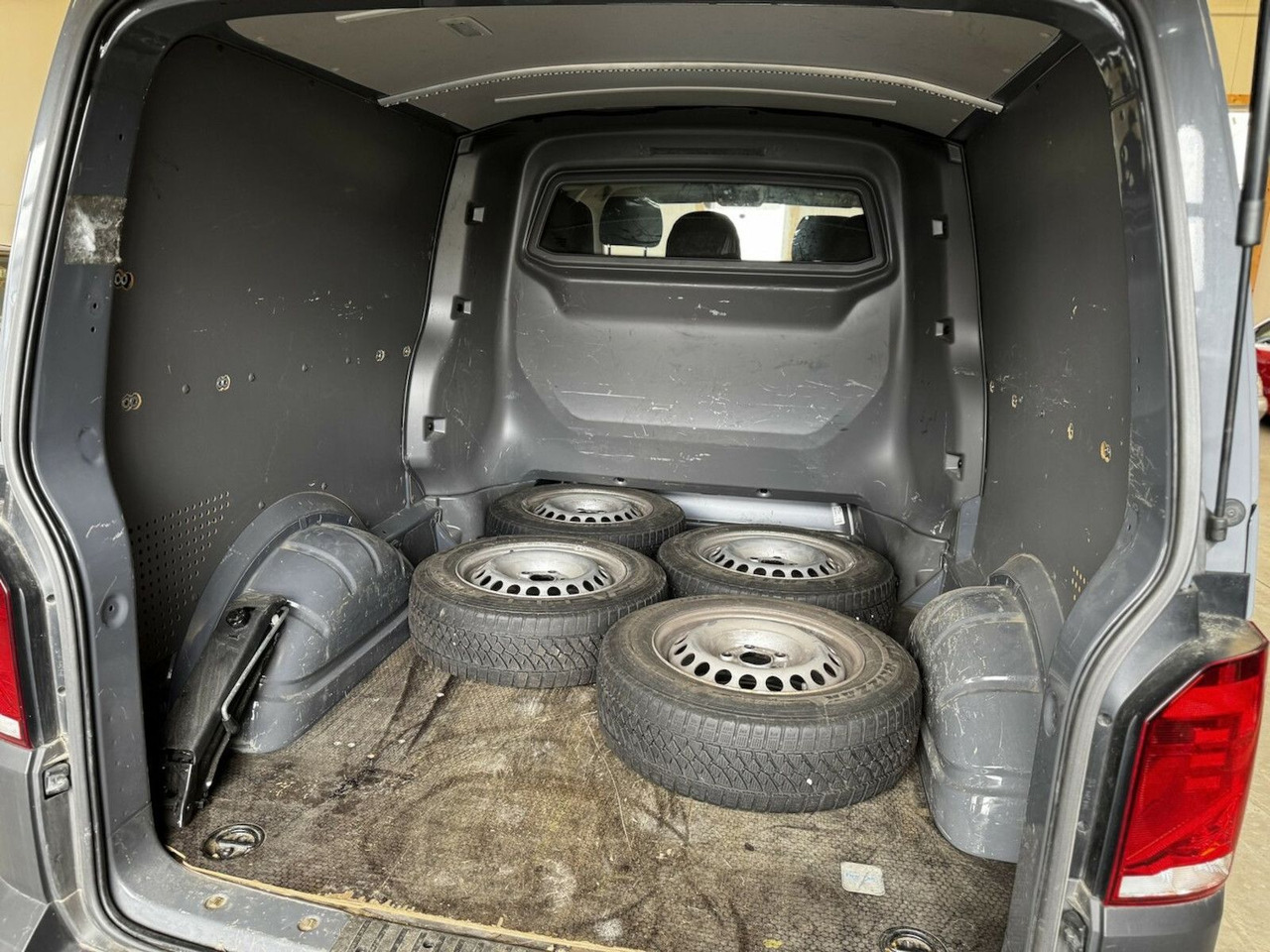 Fourgonnette Volkswagen T6.1 lang 5-Sitzer 2.0 TDI 4Motion LKW: photos 21
