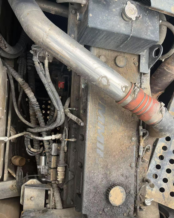 XCMG China XR400D 108m Rotary drilling rig hydraulic machine price - Engins de chantier: photos 4 XCMG China XR400D 108m Rotary drilling rig hydraulic machine price - Engins de chantier: photos 4