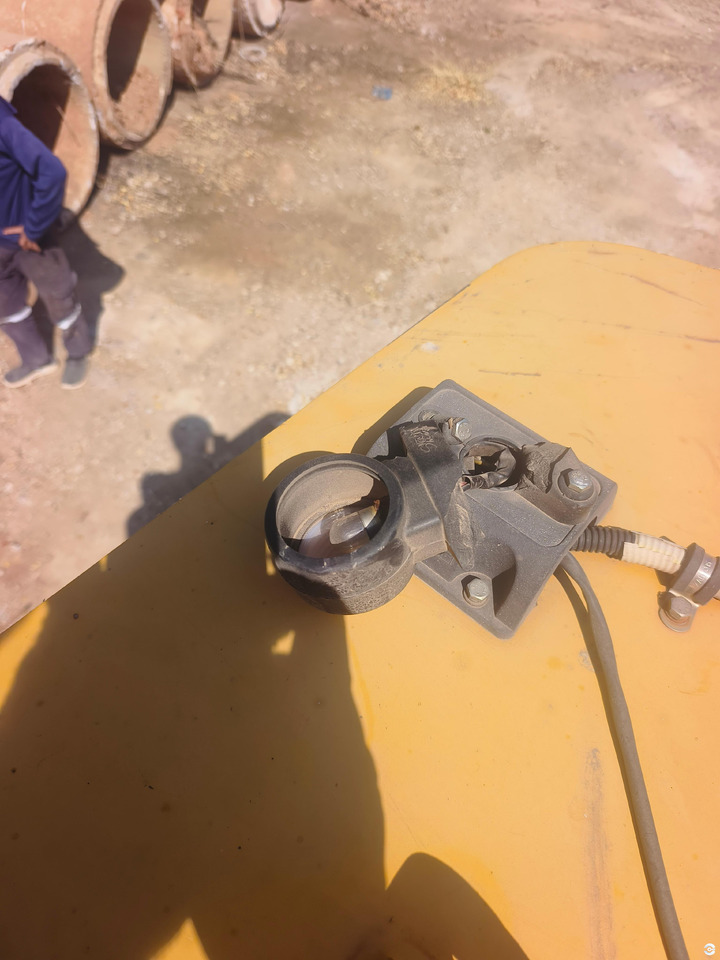 XCMG XCT30_Y 30ton truck crane hydraulic system lift machine price - Engins de chantier: photos 2 XCMG XCT30_Y 30ton truck crane hydraulic system lift machine price - Engins de chantier: photos 2