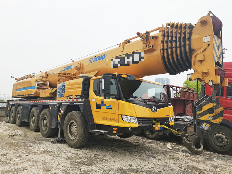 Xcmg 2024 used XCA130L8C_1 Hydraulic retraction all terrain crane - Engins de chantier: photos 2 Xcmg 2024 used XCA130L8C_1 Hydraulic retraction all terrain crane - Engins de chantier: photos 2