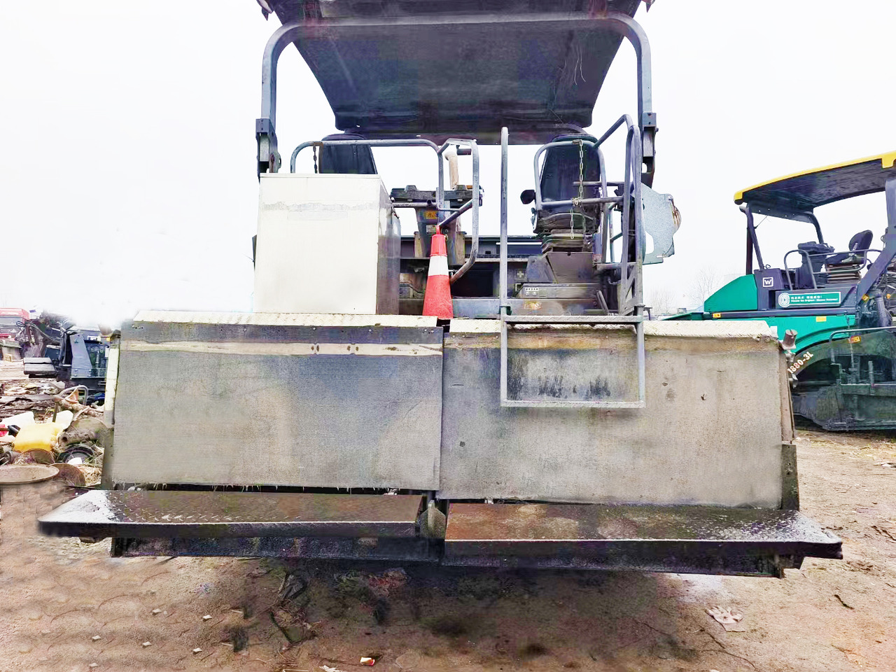 VOGELE S1800-2 Asphalt And Paver Driveway Best Sand To Use For Pavers - Finisseur: photos 3 VOGELE S1800-2 Asphalt And Paver Driveway Best Sand To Use For Pavers - Finisseur: photos 3