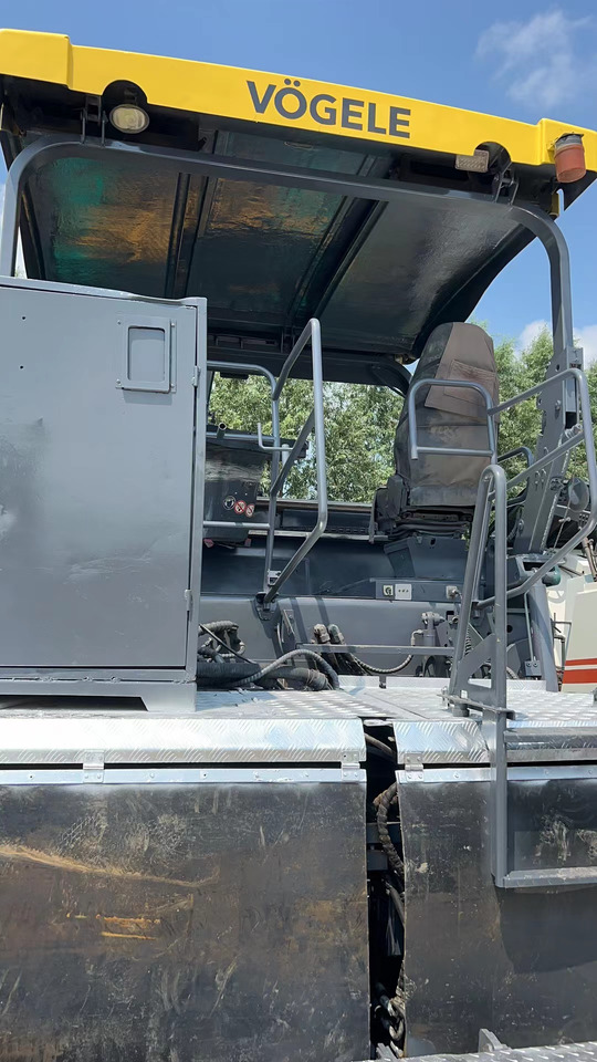 VOGELE S1880-3L Used paver laying machine 10m concrete road asphalt paver - Finisseur: photos 5 VOGELE S1880-3L Used paver laying machine 10m concrete road asphalt paver - Finisseur: photos 5