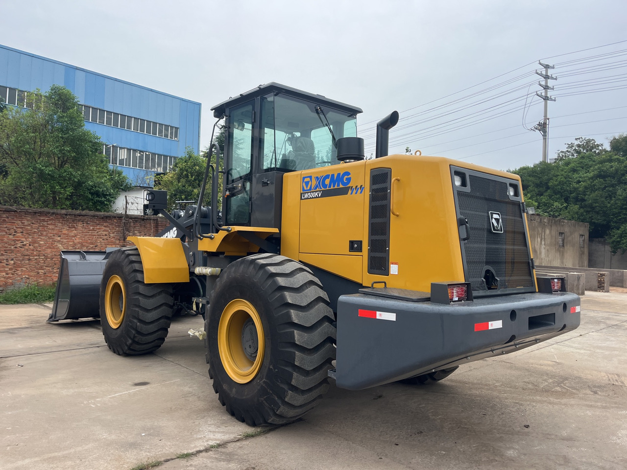 XCMG 2019 used 5ton wheel loader LW500KV with low hours - Chargeuse sur pneus: photos 2 XCMG 2019 used 5ton wheel loader LW500KV with low hours - Chargeuse sur pneus: photos 2