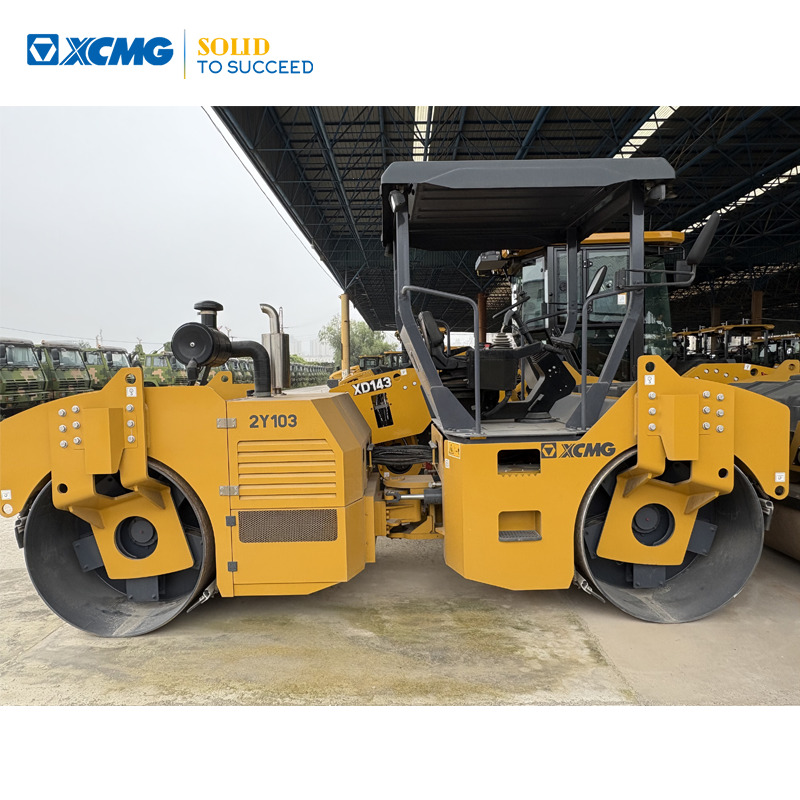 XCMG 8 ton 2Y103 double drum used vibratory road roller compactor 2022 - Rouleau compresseur: photos 1 XCMG 8 ton 2Y103 double drum used vibratory road roller compactor 2022 - Rouleau compresseur: photos 1