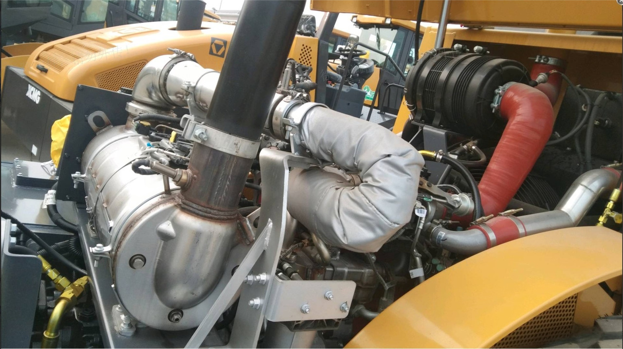 XCMG CV123 used 12ton single drum vibratory compactor price - Rouleau compresseur: photos 3 XCMG CV123 used 12ton single drum vibratory compactor price - Rouleau compresseur: photos 3