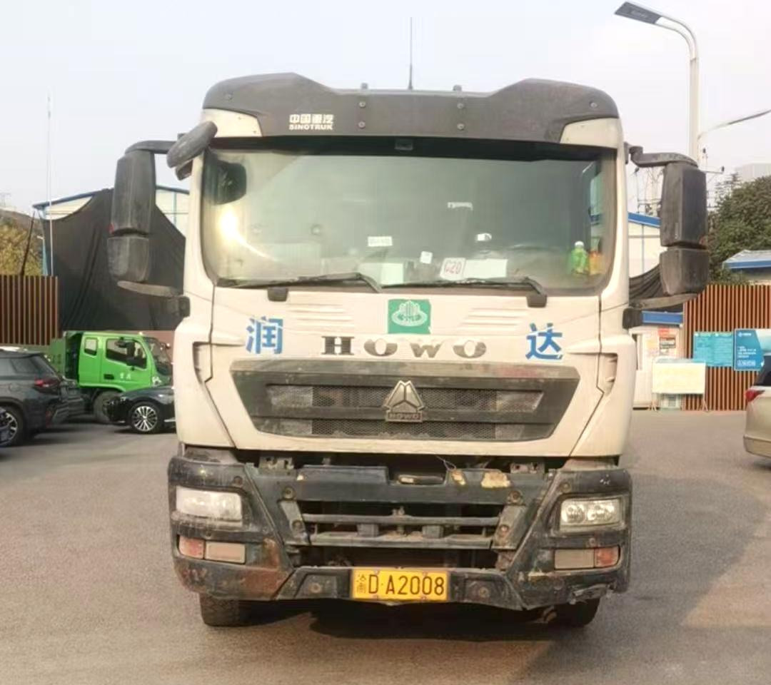 XCMG Factory Concrete Truck Mixer Drum 12m³ G4804B Concrete Machinery Mobile cConcrete Mixer Truck - Camion malaxeur: photos 3 XCMG Factory Concrete Truck Mixer Drum 12m³ G4804B Concrete Machinery Mobile cConcrete Mixer Truck - Camion malaxeur: photos 3