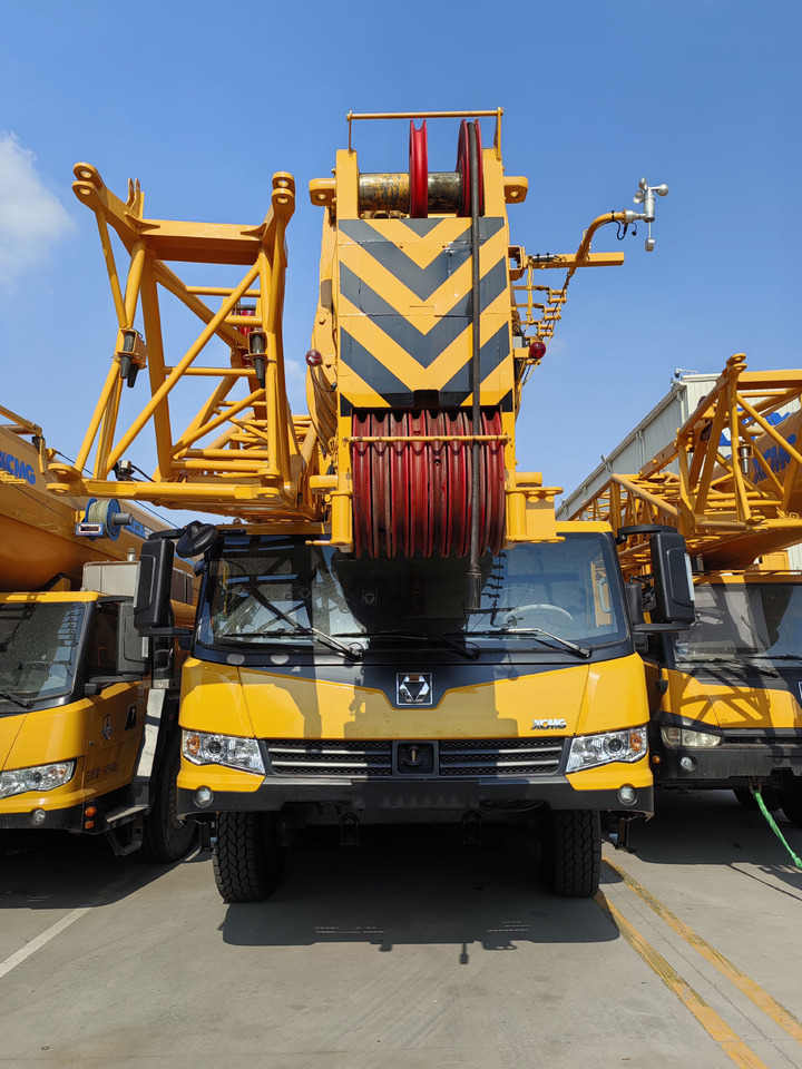 XCMG Factory Second Hand Mobile Truck Crane QAY200 200 Ton All Terrain Cranes In Good Condition - Grue tout-terrain: photos 4 XCMG Factory Second Hand Mobile Truck Crane QAY200 200 Ton All Terrain Cranes In Good Condition - Grue tout-terrain: photos 4